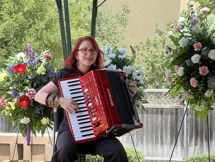 Gallery photo 50 of Rebecca Jane Accordion/Keyboard/Pianist