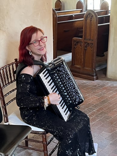 Gallery photo 54 of Rebecca Jane Accordion/Keyboard/Pianist