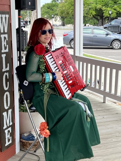 Gallery photo 59 of Rebecca Jane Accordion/Keyboard/Pianist