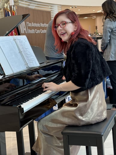 Gallery photo 63 of Rebecca Jane Accordion/Keyboard/Pianist