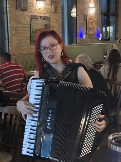 Gallery photo 78 of Rebecca Jane Accordion/Keyboard/Pianist