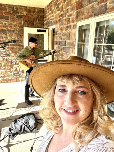 Gallery photo 1 of Angela Perry Music
