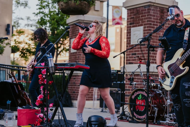 Gallery photo 2 of Red Delicious Band