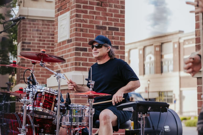 Gallery photo 6 of Red Delicious Band