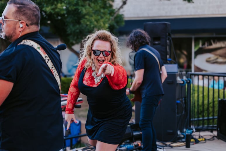 Gallery photo 7 of Red Delicious Band