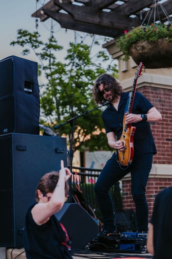 Gallery photo 9 of Red Delicious Band