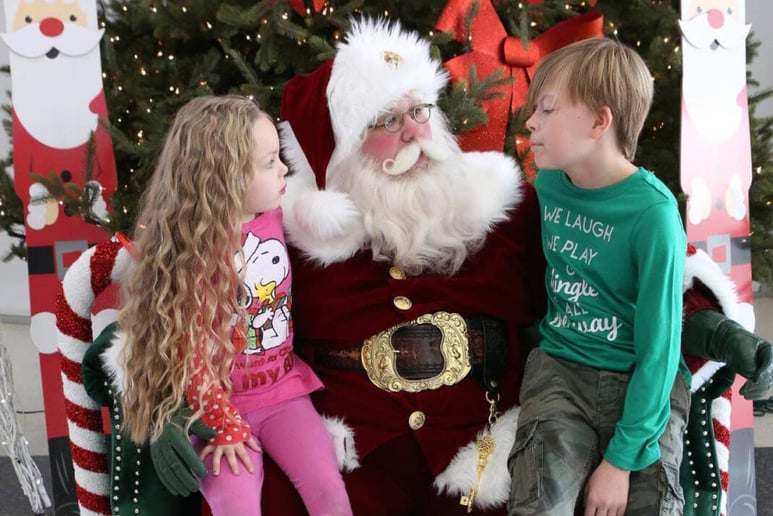 Gallery photo 6 of Southern Indiana Santa