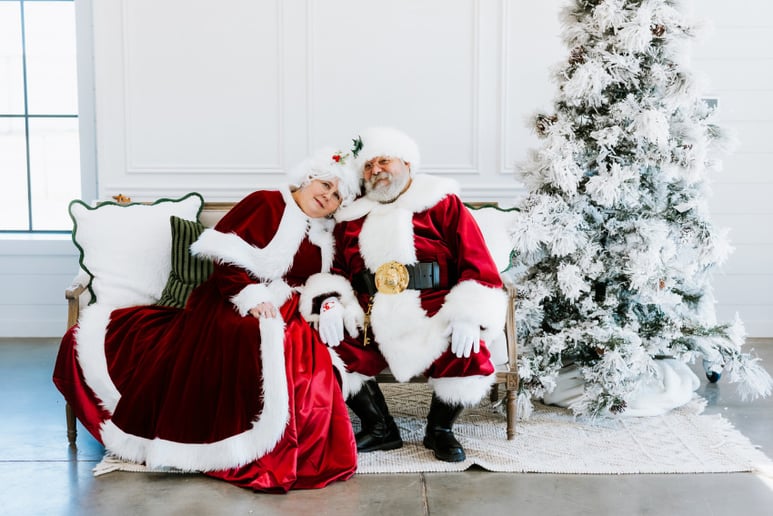 Gallery photo 7 of Red River Santa
