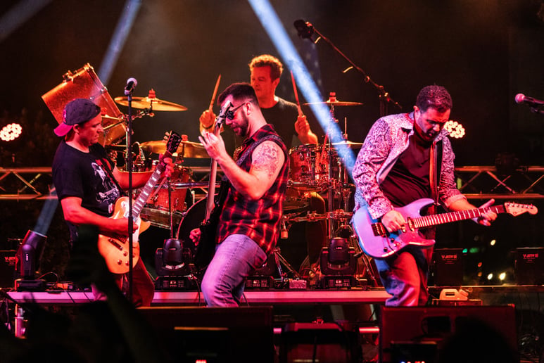 Gallery photo 7 of Red Ruckus