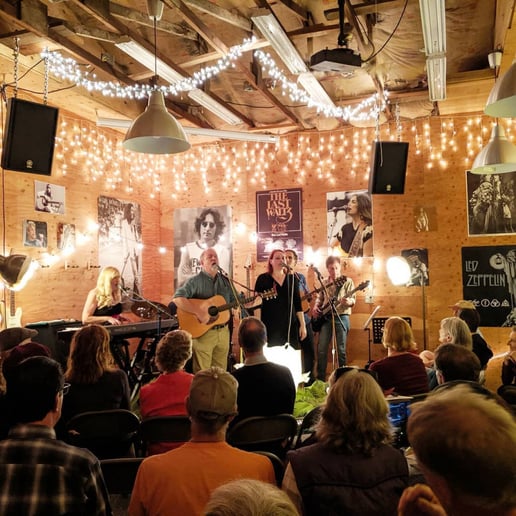 Gallery photo 1 of Red Shoes Band
