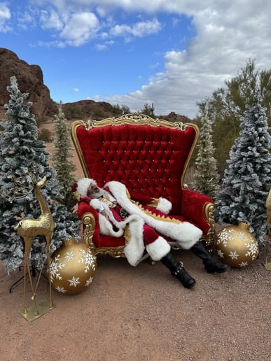 Gallery photo 4 of Red Suit Santa