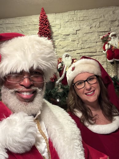 Gallery photo 10 of Red Suit Santa