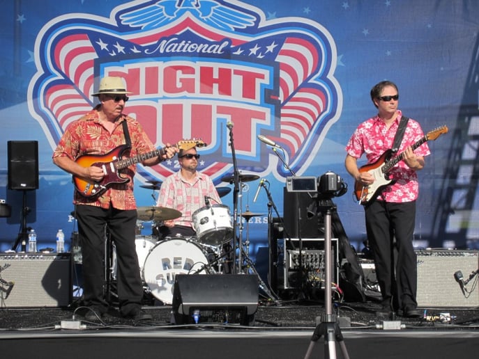 Gallery photo 2 of Red Surf Band