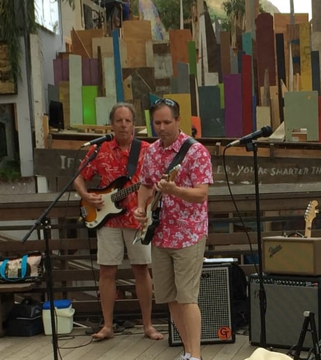 Gallery photo 3 of Red Surf Band