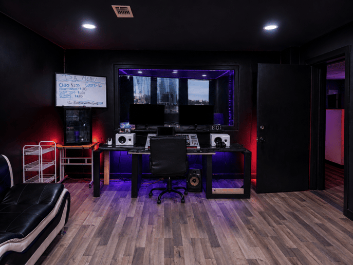 Gallery photo 2 of ReddiOrNot Multimedia and Event Services