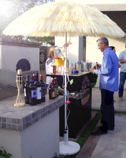Gallery photo 1 of Bali Red's Bartending
