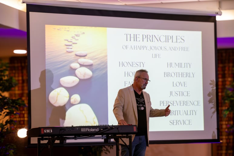 Gallery photo 2 of Reid Myers Keynote Concerts