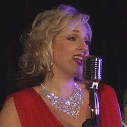 Gallery photo 7 of Renee Rojanaro