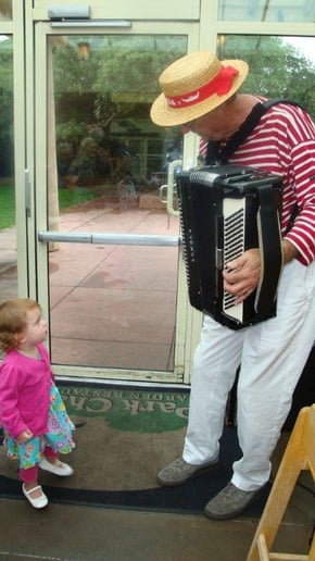 Gallery photo 1 of Reno Di Bono "The Italian Accordionist"