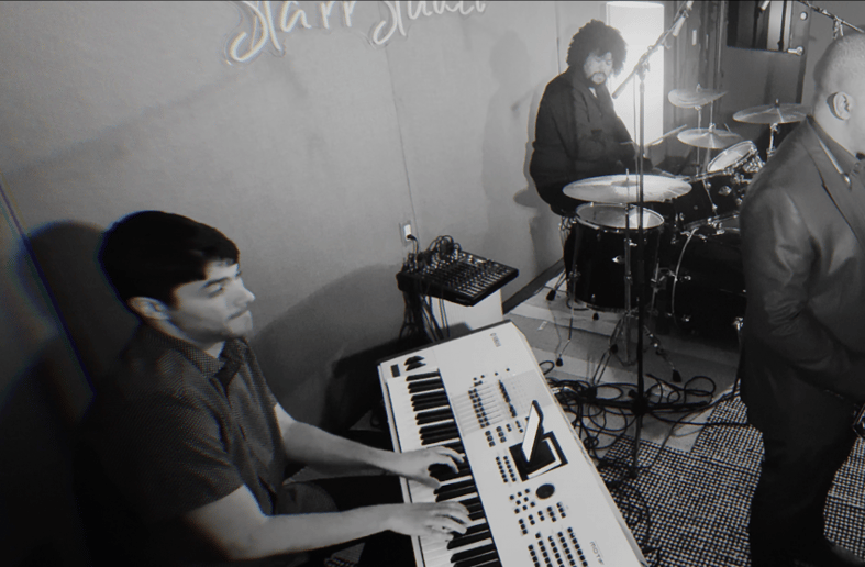 Gallery photo 1 of Resonance