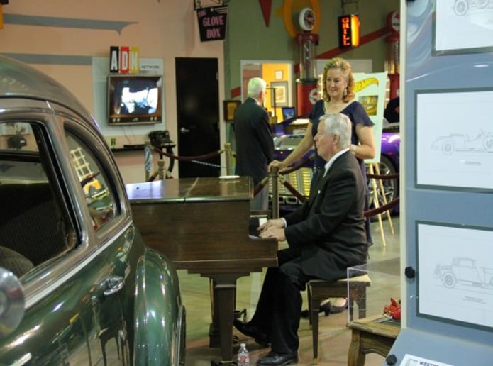 Gallery photo 9 of Retro Swing Band
