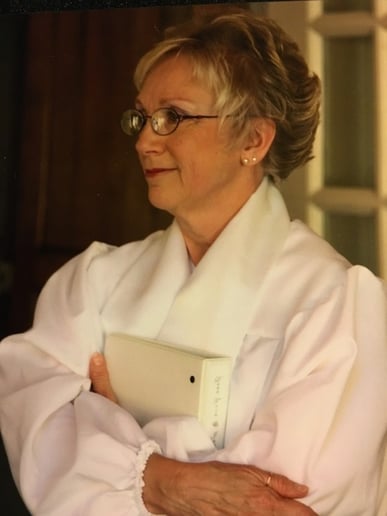 Gallery photo 2 of Rev. Elizabeth Edmonds
