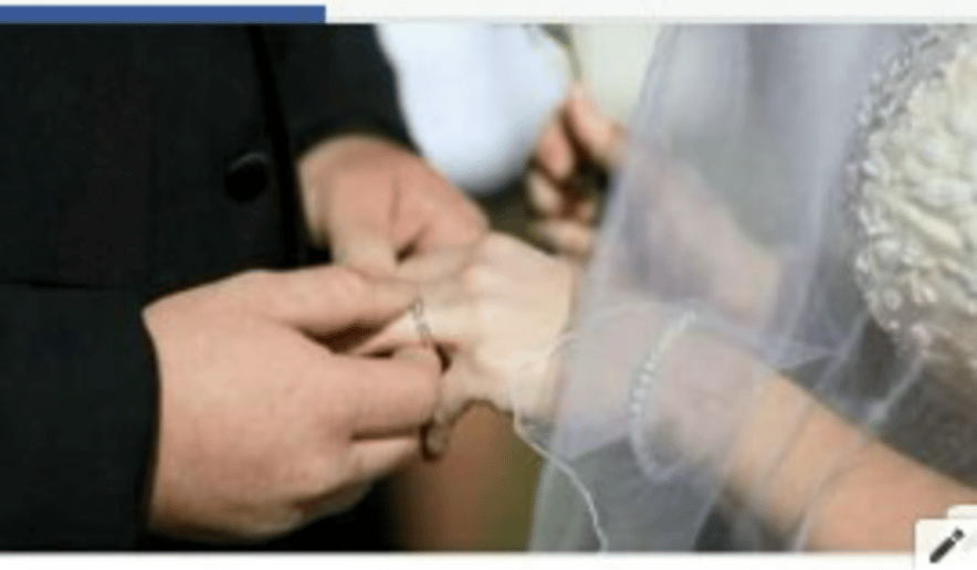 Gallery photo 4 of Rev. Latonia Lawson The Wedding Officiant