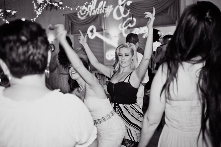 Gallery photo 1 of DJ Staci