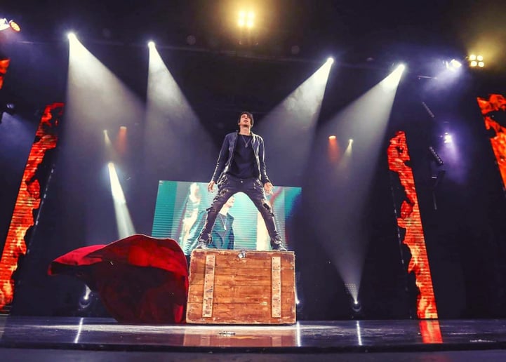 Gallery photo 1 of REZA // Magician / Illusionist / Entertainer