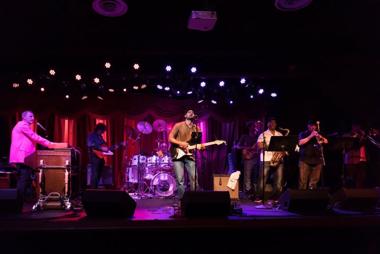 Gallery photo 1 of Rho & The Nomads