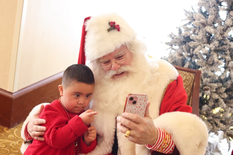 Gallery photo 25 of Rhode Island Santa Claus