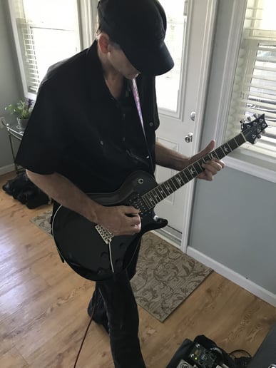Gallery photo 1 of Rich R Guitar