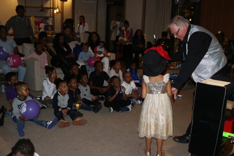 Gallery photo 15 of Rick Rossini Magical Entertainer