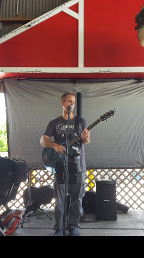 Gallery photo 3 of Rick Singet