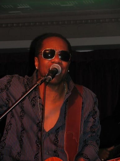 Gallery photo 2 of Rickey Rainbow
