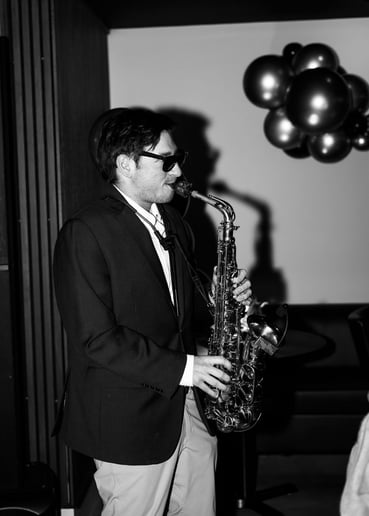 Gallery photo 8 of Ricky Lipinski-Professional Saxophonist