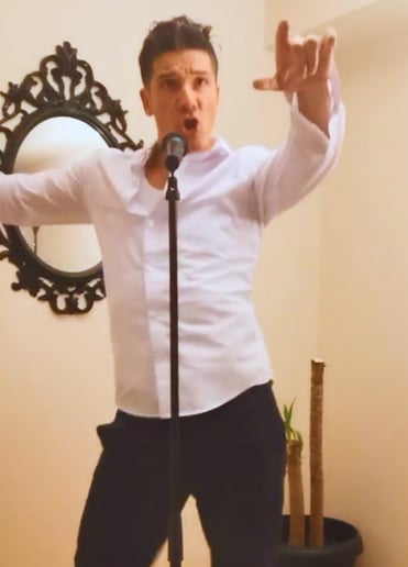 Gallery photo 4 of Ricky Martin Impersonator