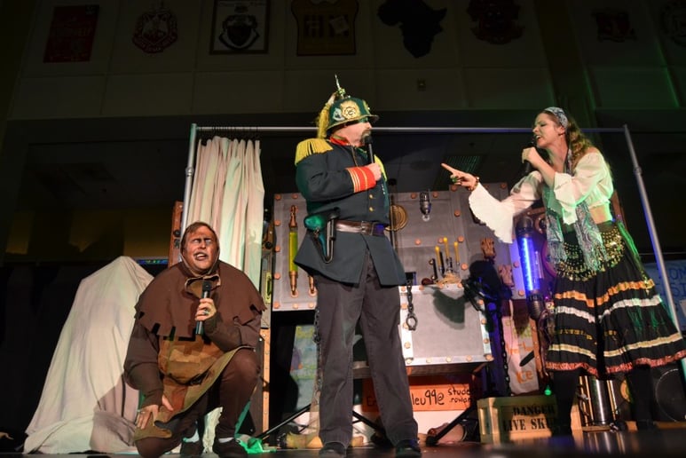 Gallery photo 9 of Riddlesbrood Touring Theatre Co