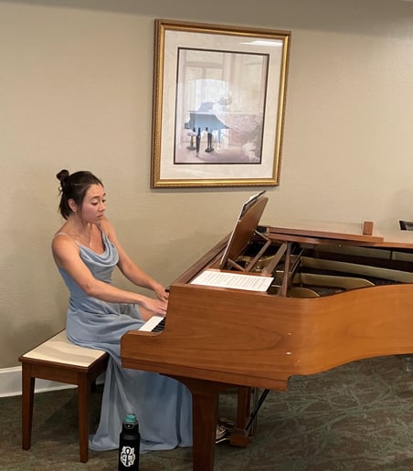 Gallery photo 4 of Rising McDowell, Classical Pianist