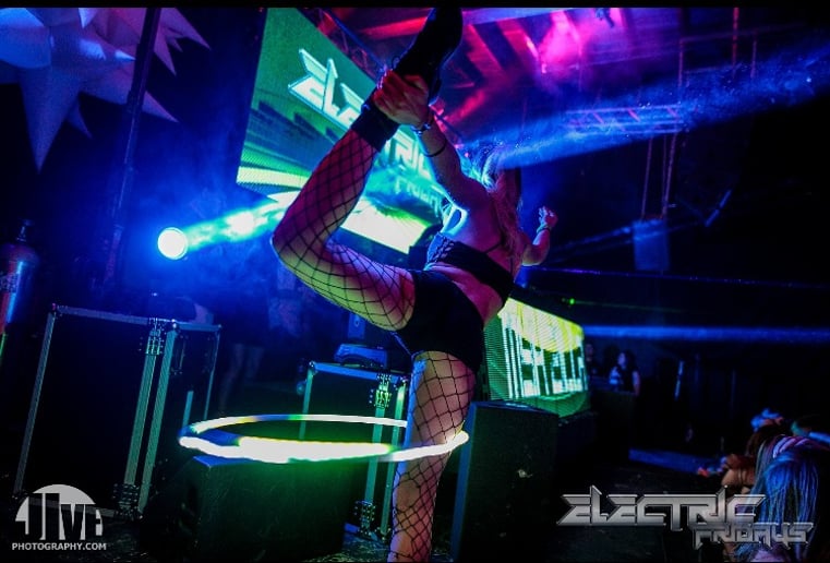 Gallery photo 7 of Rissa Linn Spins