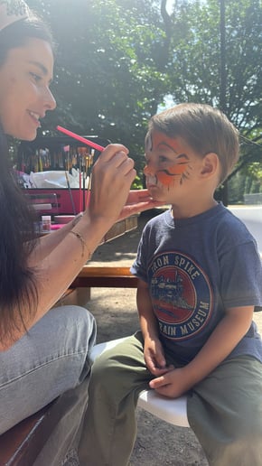Gallery photo 3 of Rita’s Facepainting