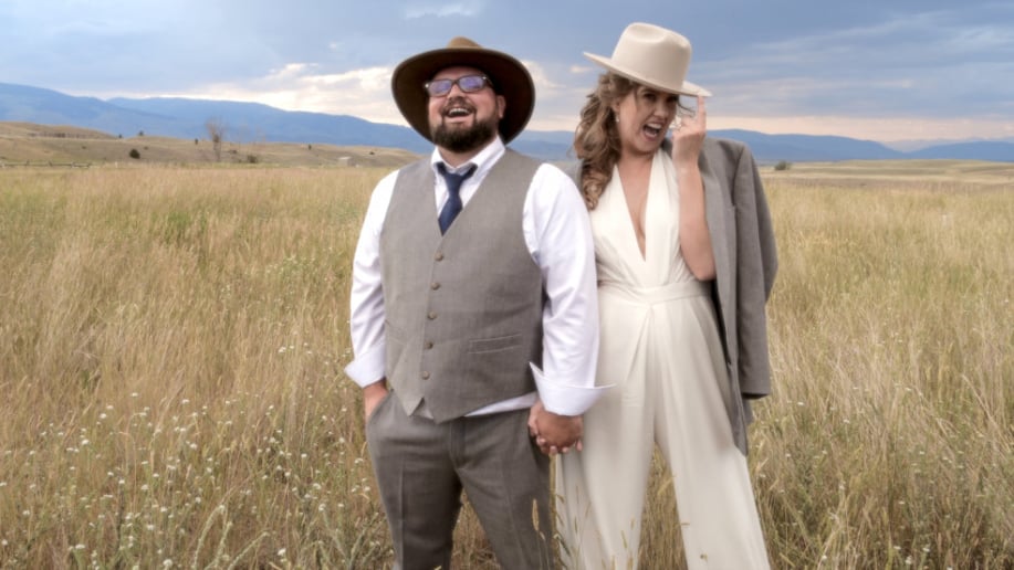 Gallery photo 4 of River Home Weddings