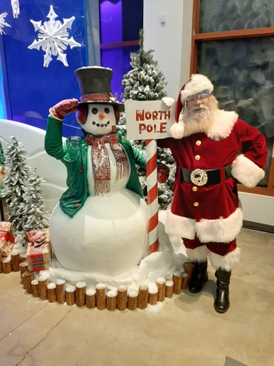 Gallery photo 2 of River Region Santa