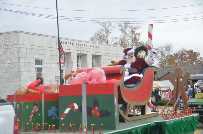 Gallery photo 8 of River Region Santa