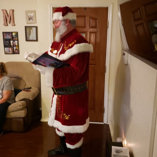 Gallery photo 4 of Riverwalk Santa