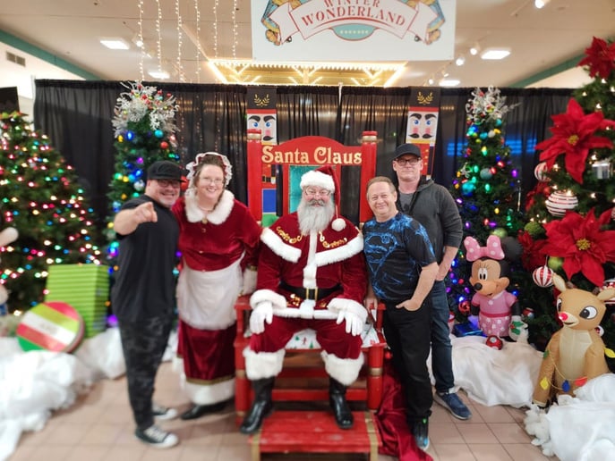 Gallery photo 9 of Riverwalk Santa