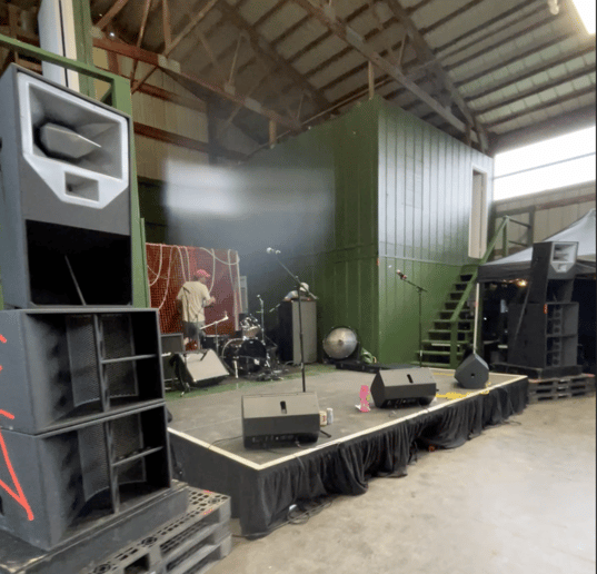 Gallery photo 4 of Roamer Productions Event Audio Services