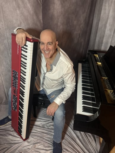 Gallery photo 3 of Rob 88 Keys - Classical & Jazz Piano