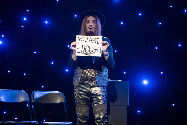 Gallery photo 7 of Zephyr: Comedic Mentalist & Mind Reader