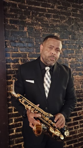 Gallery photo 4 of Rob Saxy